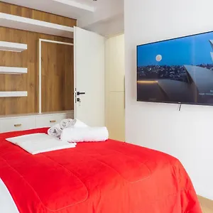 Daire New Modern Style Next To The Train Station Selanik